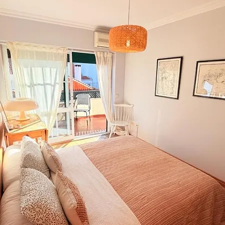 Relaxed 3 Bedrooms Penthouse In The Heart Of Historic Center, Few Steps From The דירה