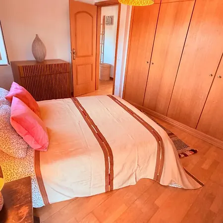 Relaxed 3 Bedrooms Penthouse In The Heart Of Historic Center, Few Steps From The קסקאיס