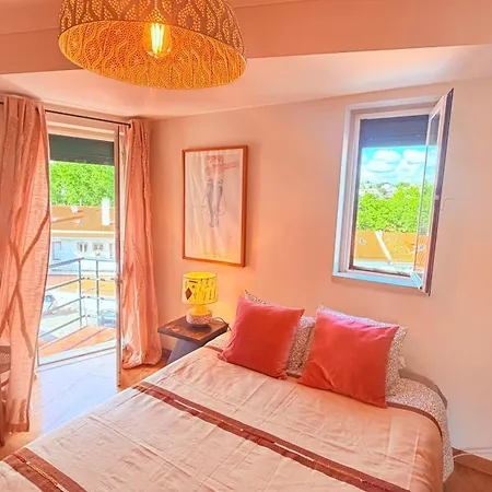 Relaxed 3 Bedrooms Penthouse In The Heart Of Historic Center, Few Steps From The *