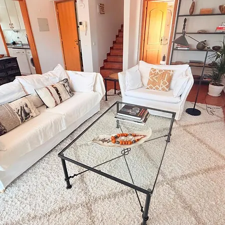 Relaxed 3 Bedrooms Penthouse In The Heart Of Historic Center, Few Steps From The קסקאיס