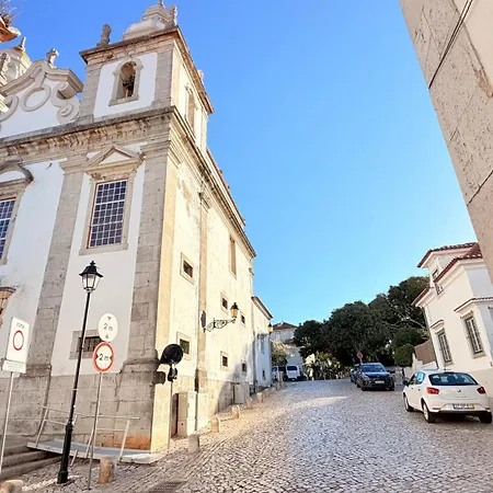 Relaxed 3 Bedrooms Penthouse In The Heart Of Historic Center, Few Steps From The Appartamento